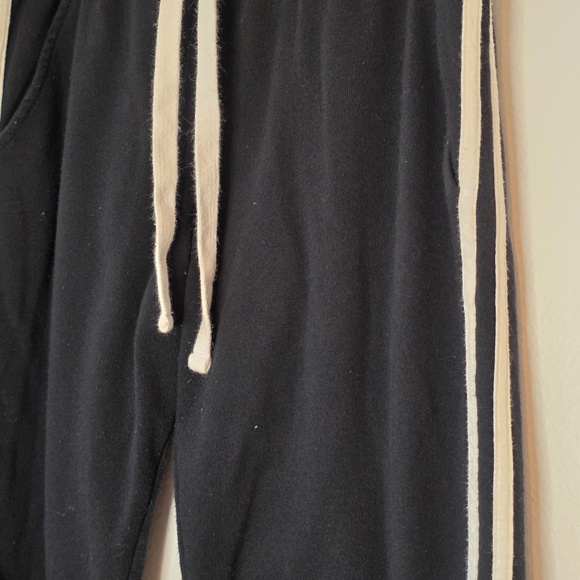 Colsie Black Joggers with White Stripes - XS - Picture 3 of 6